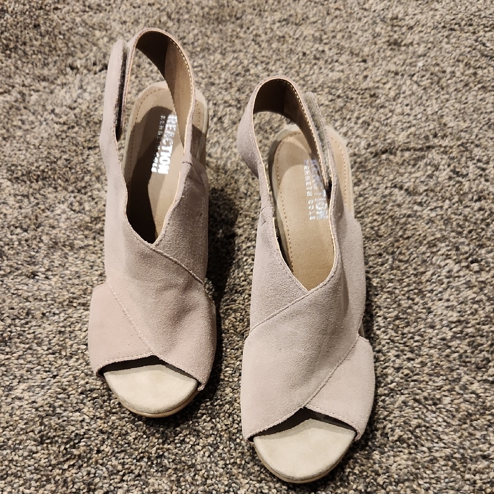 Women’s Cream Slingback Sandals